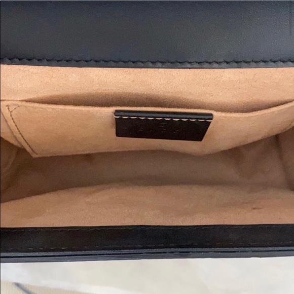 Gucci Padlock Small Signature Shoulder Bag (Black) - Picture 9 of 11